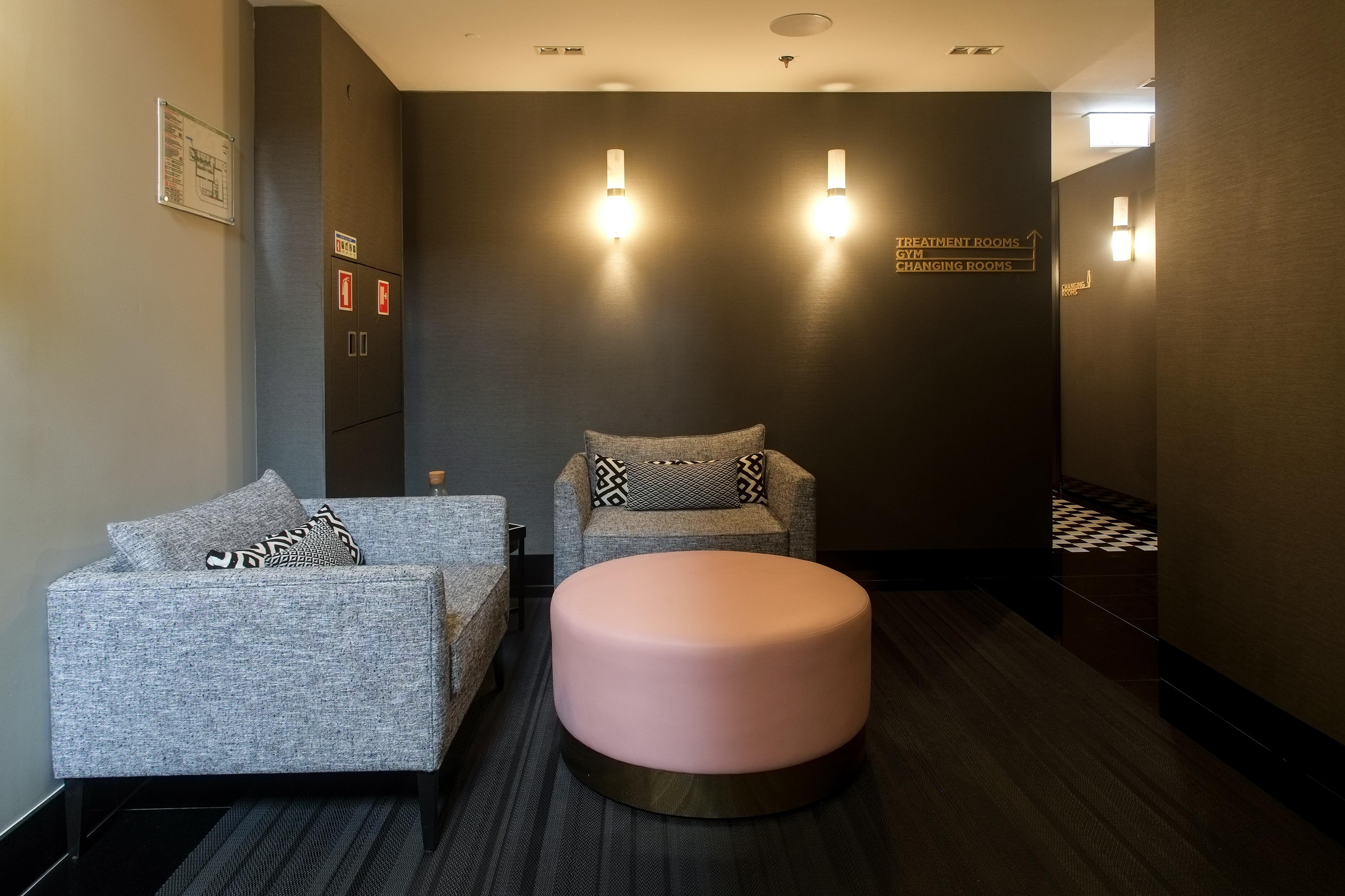 The Lumiares Hotel & Spa - Small Luxury Hotels Of The World Lisboa Kültér fotó The waiting room at the spa