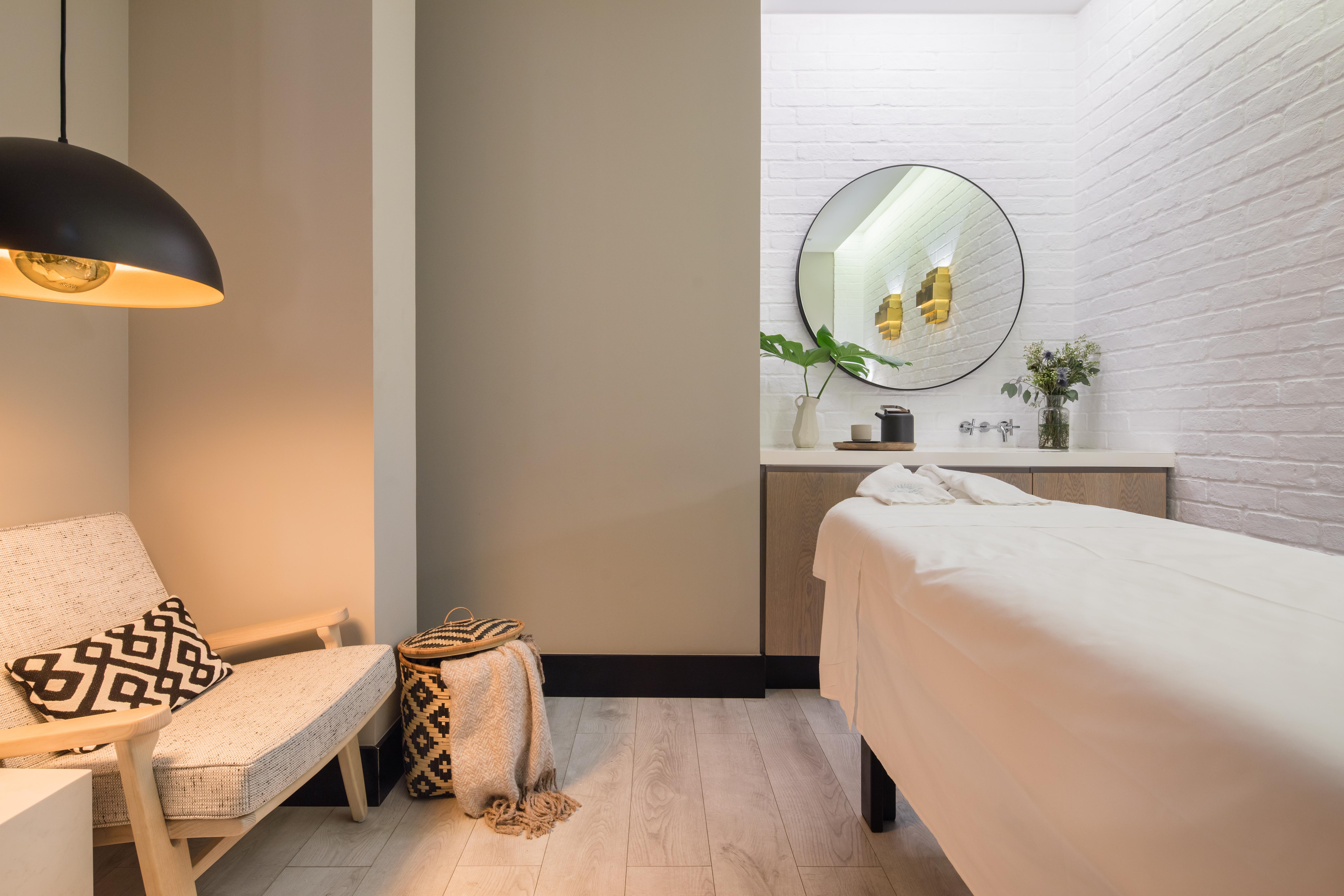 The Lumiares Hotel & Spa - Small Luxury Hotels Of The World Lisboa Kültér fotó The Spa at The Standard East Village