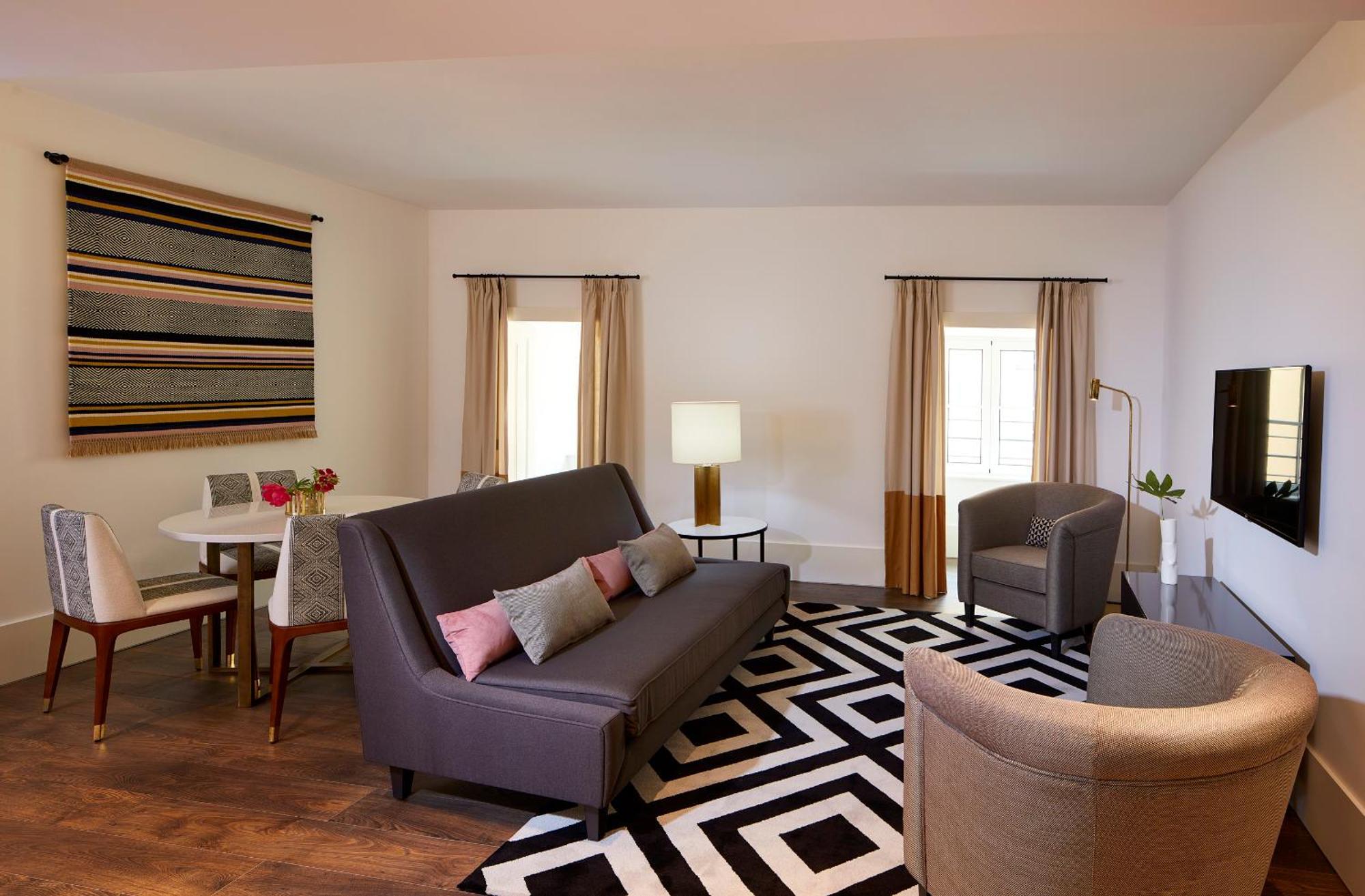 The Lumiares Hotel & Spa - Small Luxury Hotels Of The World Lisboa Kültér fotó A living room at the Hotel Commonwealth